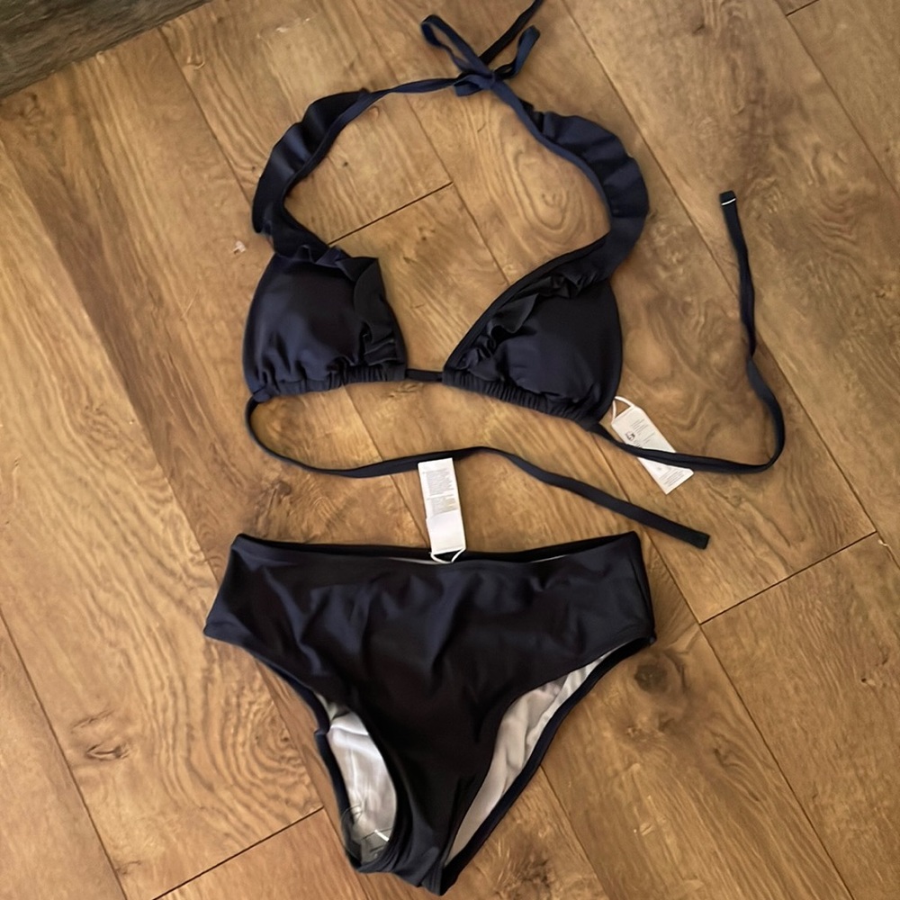 Cupshe bikini high waisted in dark gray. New with tags/small